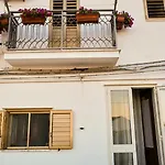 La Casa Di Zia Imma Nel Dirupo Пистиччи