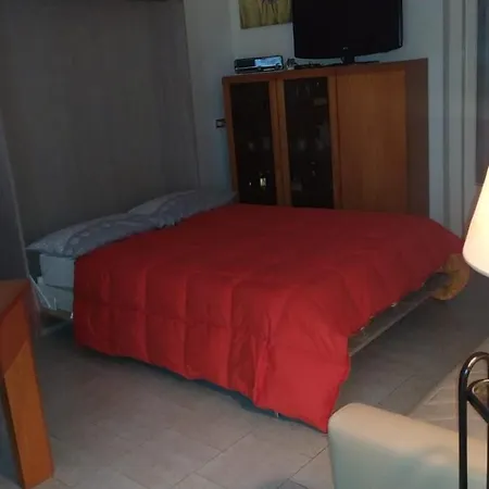 La Casa Di Zia Imma Nel Dirupo Пистиччи